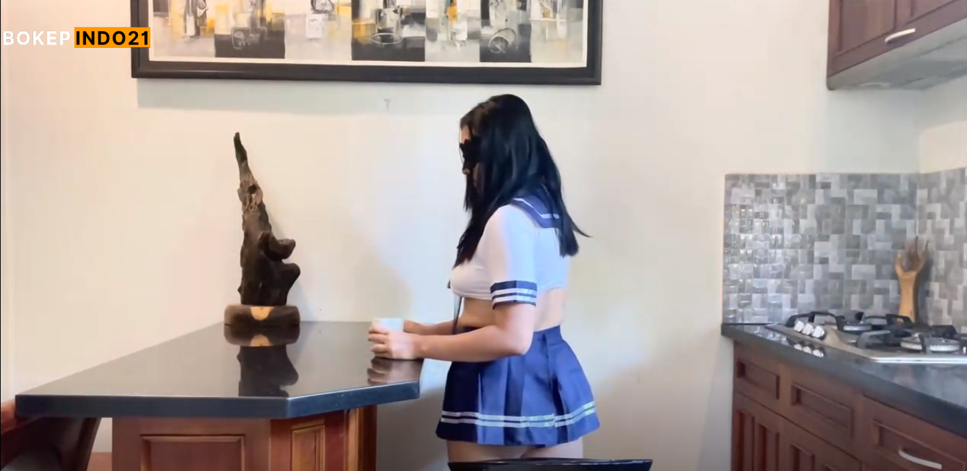 Having sex after school – Bolos sekolah ngewe di dapur part 1