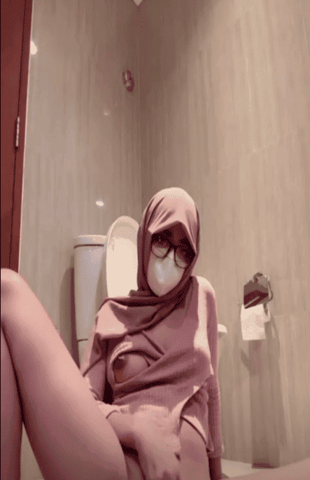 bokepindo tante hijab yang kesepian