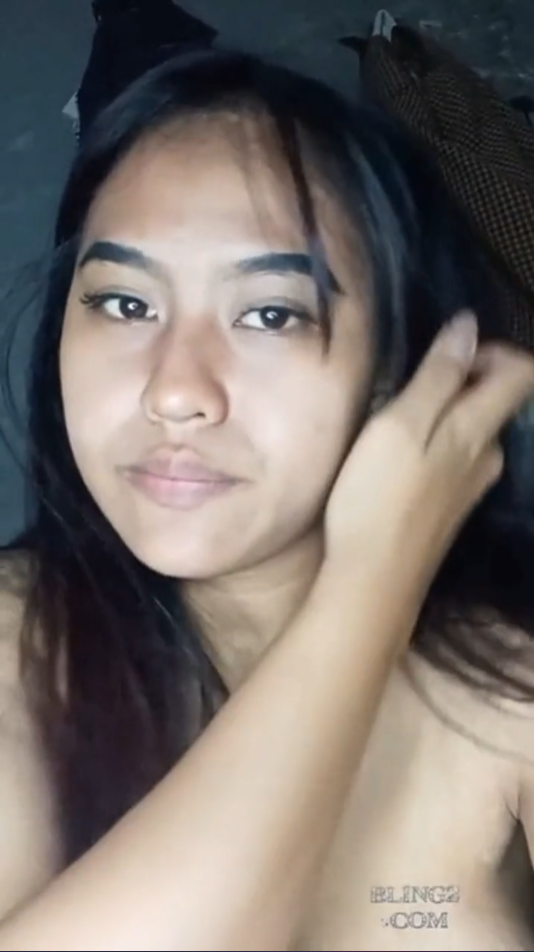 Nalyas Ngewe Penuh Nafsu Bling2