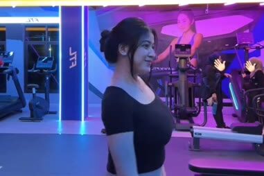 TikTokers vilan Colmek Pake Dildo Part 1